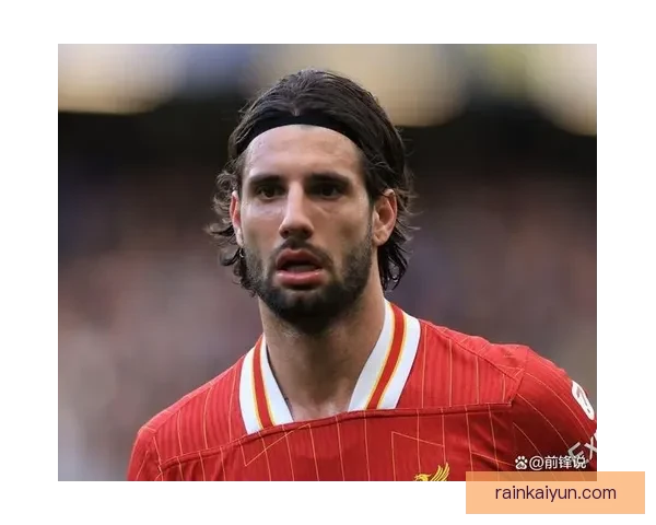 索博斯洛伊亮相利物浦，助队伍冲击赛季荣耀，状态备受期待